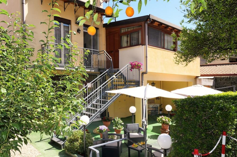 Nonna Germina Locazione Turistica Villa Roccalumera Exterior photo